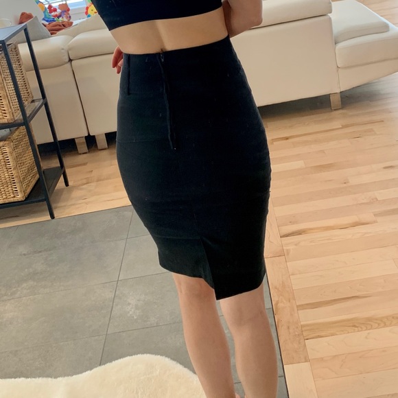 Black pencil skirt - Picture 5 of 5